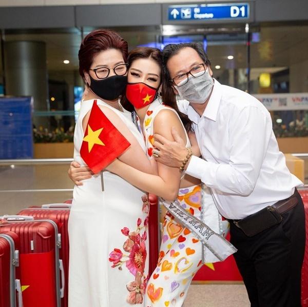 Đỗ Hà, HHen Niê và loạt mỹ nhân quảng bá cờ đỏ sao vàng-5