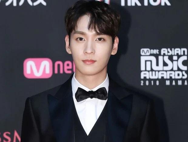 Choi Tae Joon điển trai thế này bảo sao Park Shin Hye cứ u mê!-14