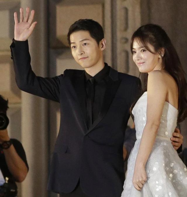 Tình sử đóng phim nào yêu bạn diễn phim đó của Song Hye Kyo-10