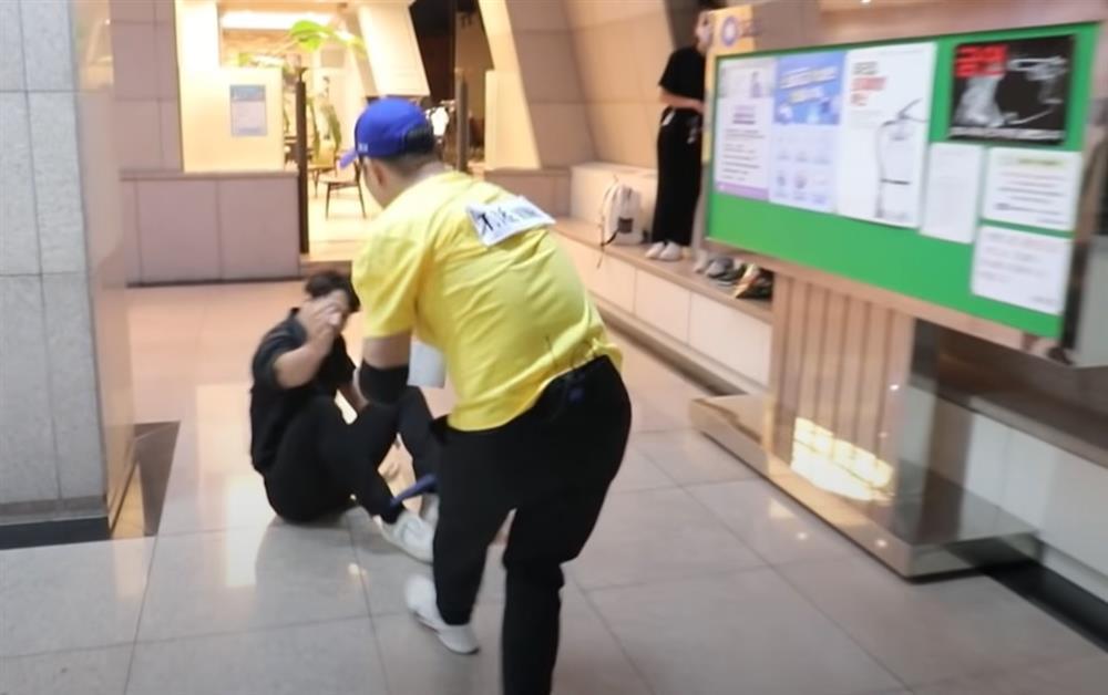 Bị chê kém lịch thiệp với Kim Jong Kook, Trương Thế Vinh nói gì?-7