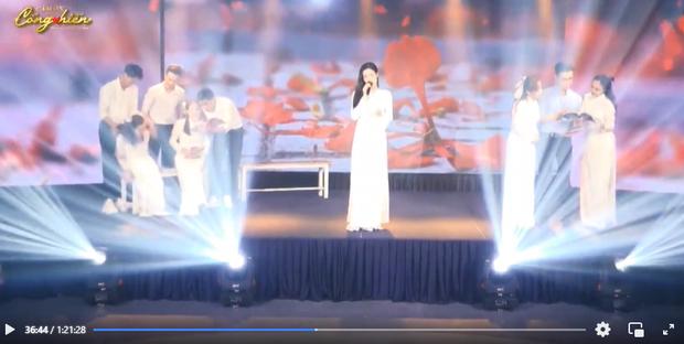 Clip Hồ Văn Cường đi hát trở lại bỗng nhiên bị bốc hơi sạch sẽ-4