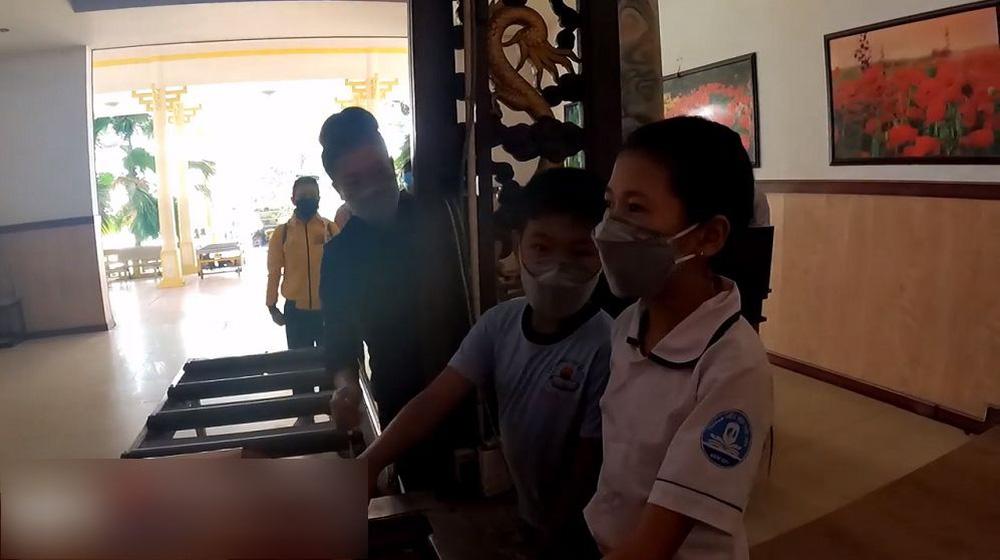 Bé gái khóc nghẹn khi tiễn đưa mẹ về nơi chín suối: Đi về nhà nha mẹ, ở đây lạnh lẽo lắm-3