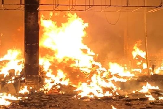 Cháy tiệm tạp hóa trong đêm, 3 mẹ con tử vong thương tâm