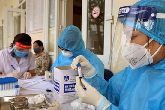 Hà Nội 7 ngày vượt 200 ca Covid-19, dự báo ca bệnh tăng cao dịp Tết