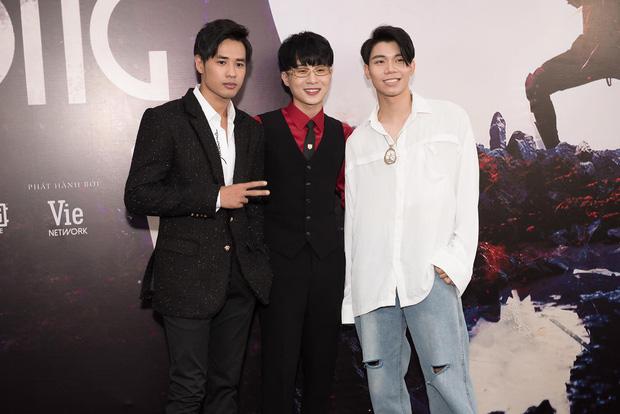 Ca sĩ điều động dàn siêu xe trăm tỷ quảng bá MV là ai?-12