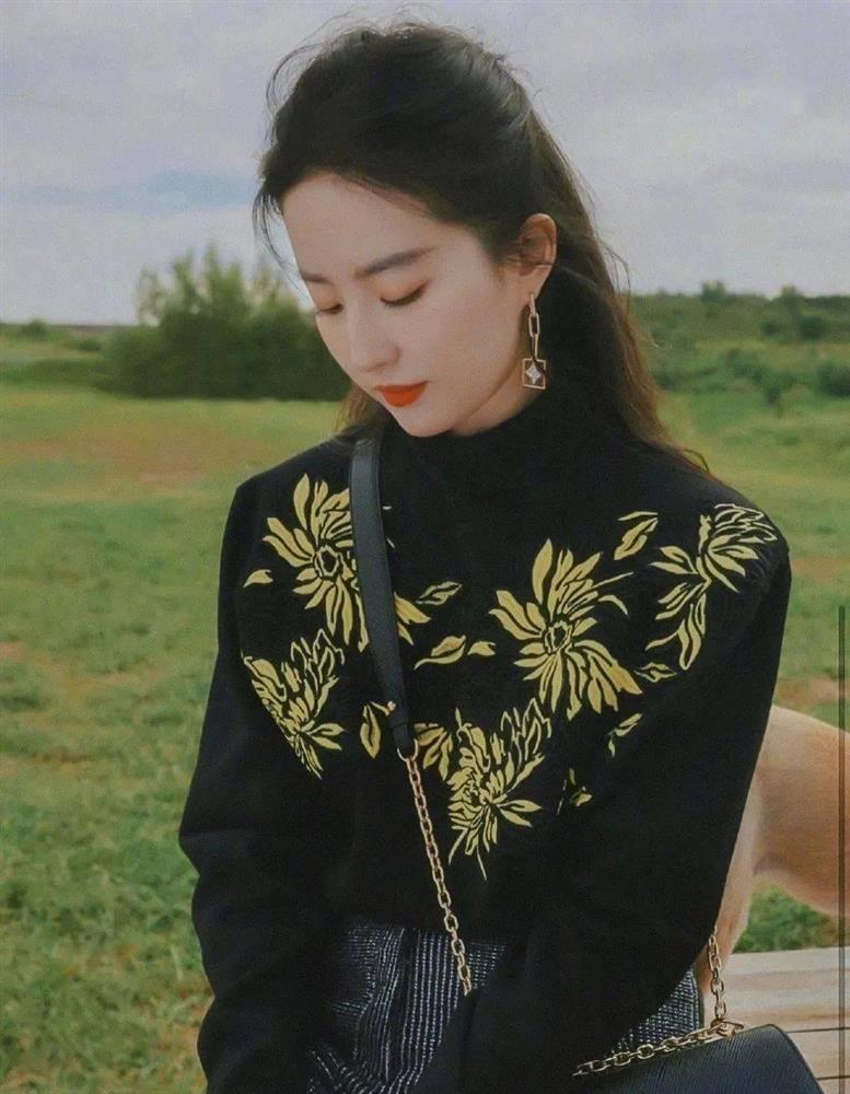 Triệu Lộ Tư, Đàm Tùng Vận hack tuổi với tóc mới cực yêu-5