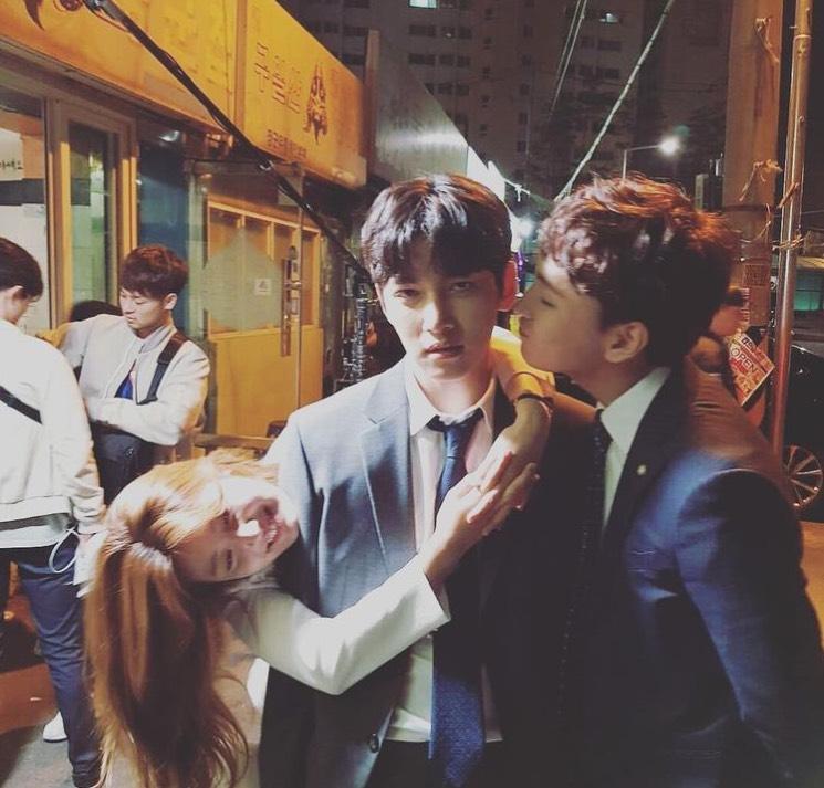 6 điểm chung thú vị của vợ chồng Park Shin Hye và Choi Tae Joon-8