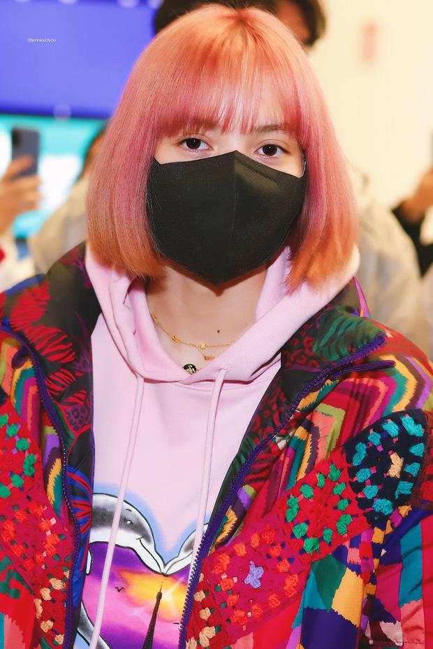 Lisa BLACKPINK lây Covid-19 từ ai?-11