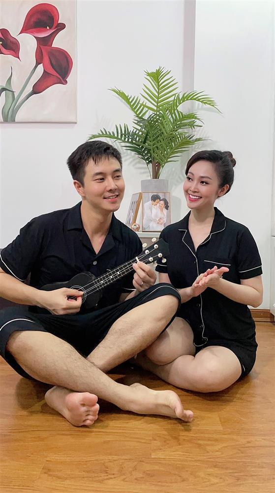 MC xinh đẹp VTV được chồng kém 5 tuổi chiều như bà hoàng-5