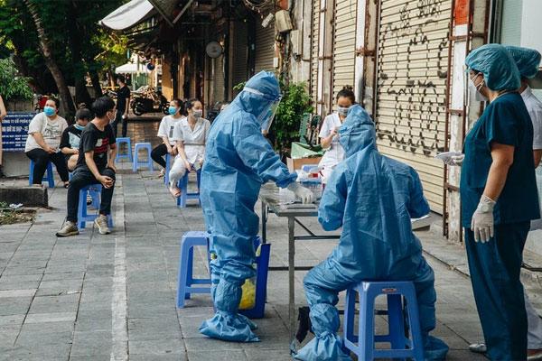 Việt Nam vọt lên 12.450 ca Covid-19, 6.842 ca cộng đồng, 164 ca tử vong-2