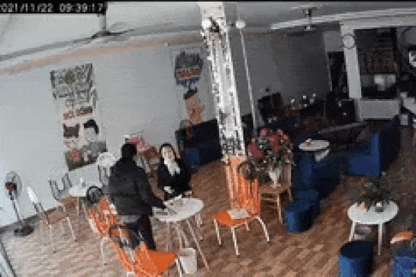 Công an xác minh clip cô gái trẻ nghi bị bác sĩ ở Nghệ An bạo dâm-3