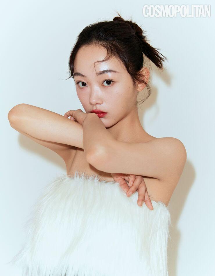 Nữ diễn viên Squid Game Lee Yoo Mi phải làm shipper-1