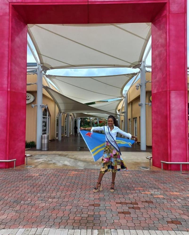 Đối thủ Kim Duyên nô nức lên đường, Chile quá ấn tượng-5