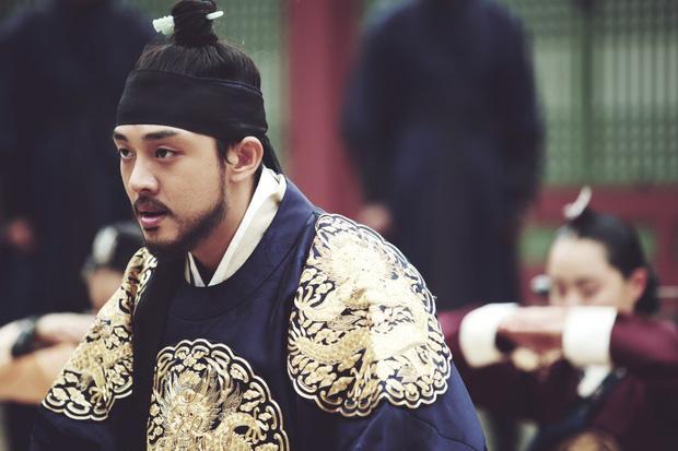 Yoo Ah In ngựa điên bất kham của Kbiz: tài năng đi kèm tai tiếng-3