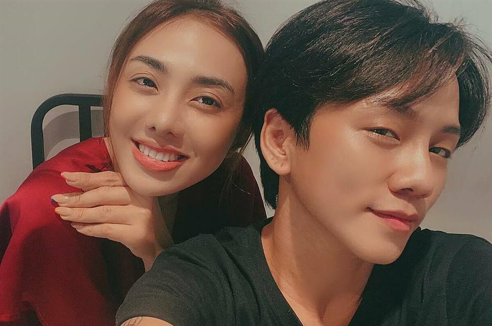 Tình chuyển giới Miko Lan Trinh bị tung ảnh khỏa thân thô tục-5