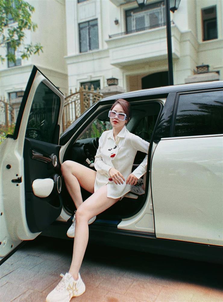 Hot girl Trâm Anh mắng antifan não để dưới bộ phận nhạy cảm-4