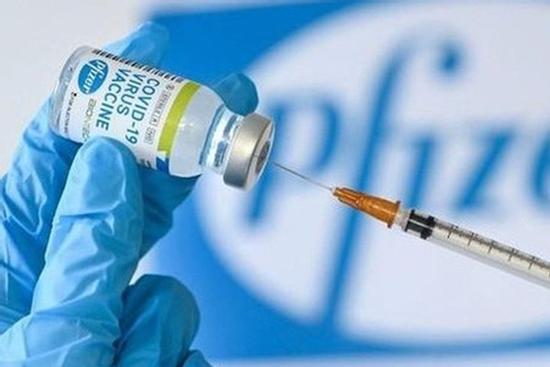 4 học sinh sốc phản vệ sau tiêm vaccine Covid-19, 2 em đang cấp cứu