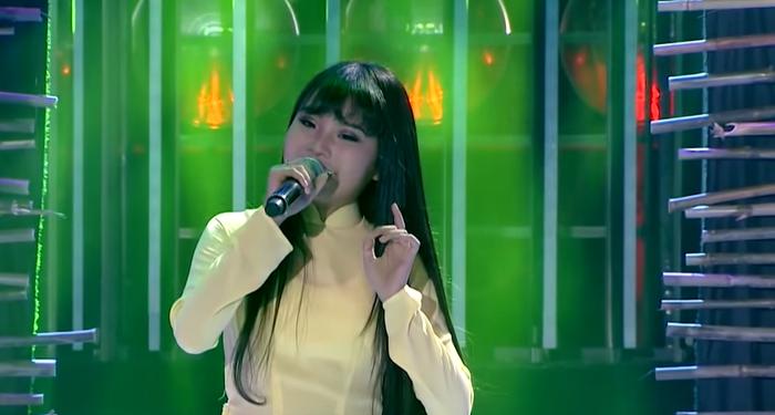 Phương Mỹ Chi hóa thân Phi Nhung, giật mình tưởng 2 trong 1-3