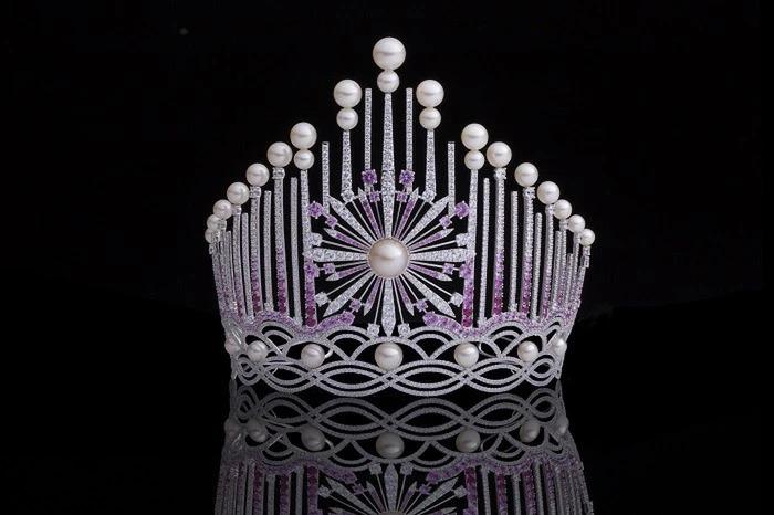 7 chiếc vương miện giá khủng nhất Vbiz, trùm cuối gây bất ngờ-13