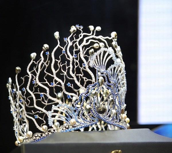 7 chiếc vương miện giá khủng nhất Vbiz, trùm cuối gây bất ngờ-16