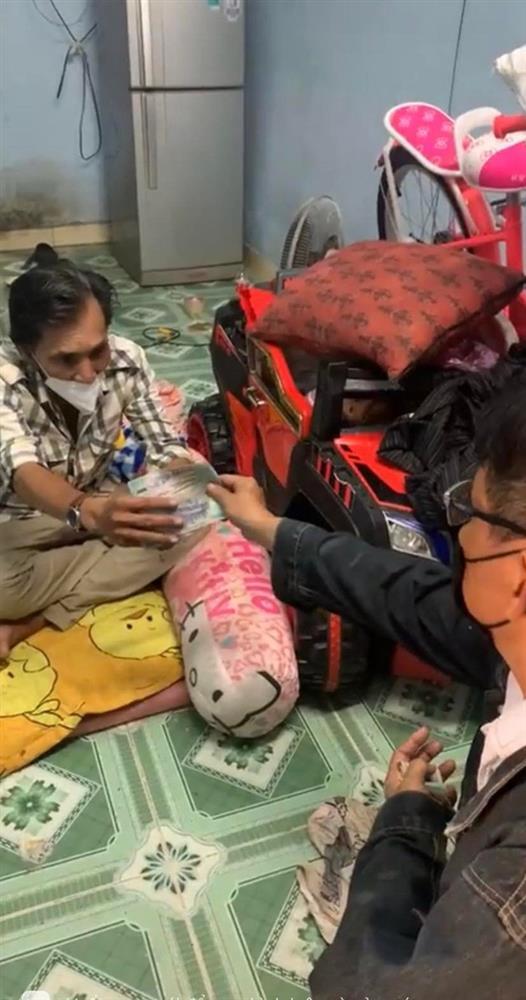 Vợ kém 32 tuổi vì sao không kề cận khi Thương Tín bị đột quỵ?-4