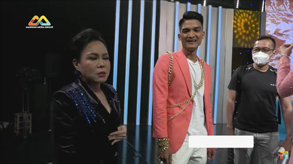 Việt Hương: Thôi, cắt máy đi đừng quay tôi nữa vì tôi đang rất buồn-3