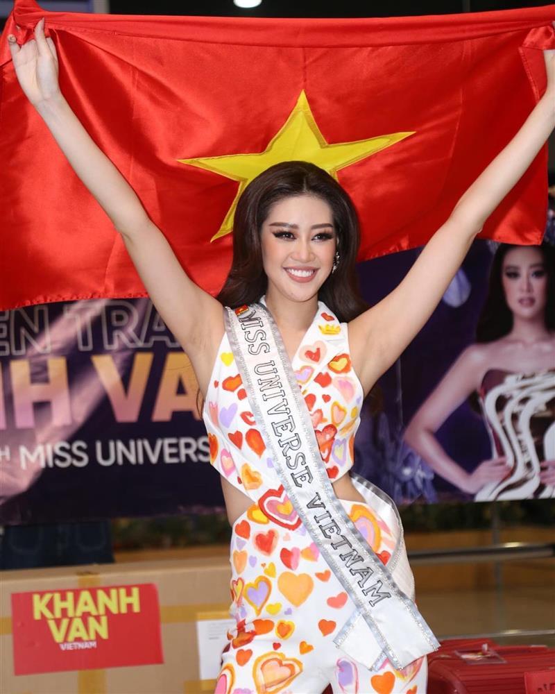 Mỹ nhân Việt lên đường thi Miss Universe: Ai mặc đẹp nhất?-15