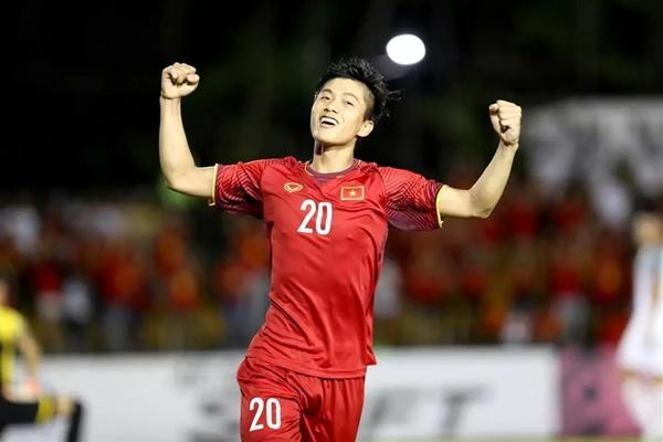 Mang bầu lần 2, nhan sắc vợ Phan Văn Đức thay đổi ra sao?-4