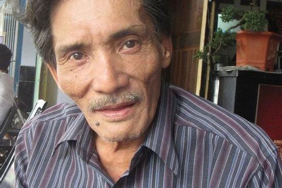 Thương Tín nói gì về lời đề nghị chăm sóc của mạnh thường quân