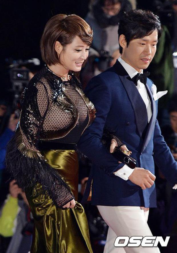 6 màn hở xấu nhất Rồng Xanh: Từ làm lố để phô body đến lộ cả chỗ nhạy cảm-6