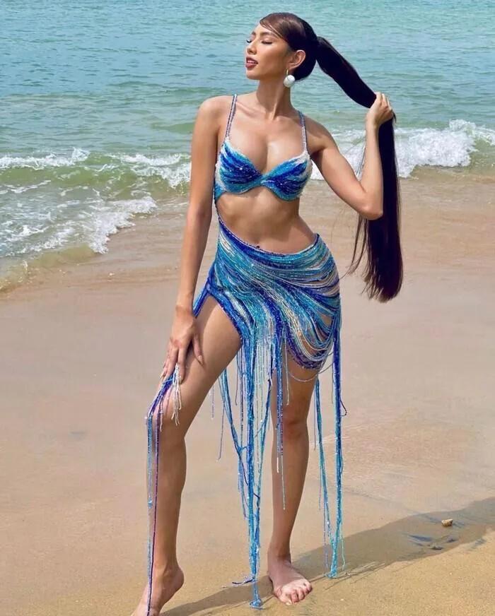 Thùy Tiên chiếm spotlight nhờ váy tiên cá nghi nhái mỹ nhân Thái-5