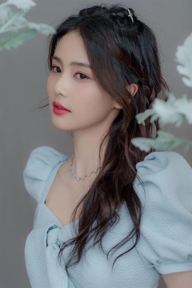 Thiên kim kế nghiệp gia sản nghìn tỷ, sự nghiệp tụt dốc thảm thương-2