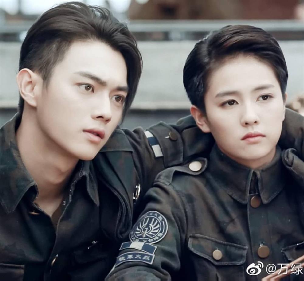 Thiên kim kế nghiệp gia sản nghìn tỷ, sự nghiệp tụt dốc thảm thương-3