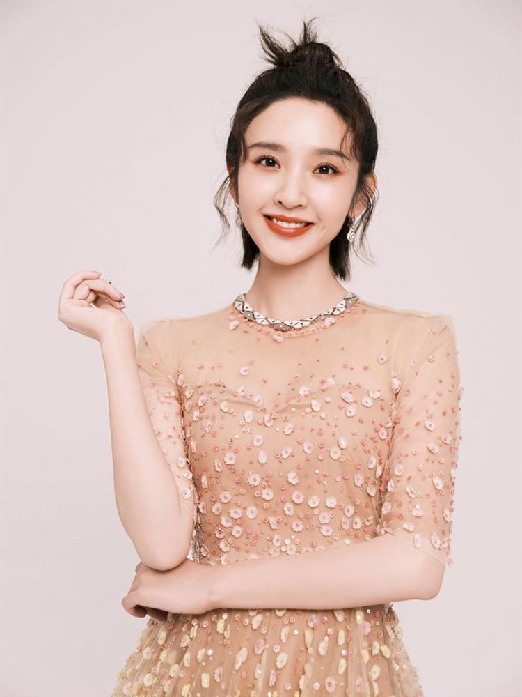 Thiên kim kế nghiệp gia sản nghìn tỷ, sự nghiệp tụt dốc thảm thương-4