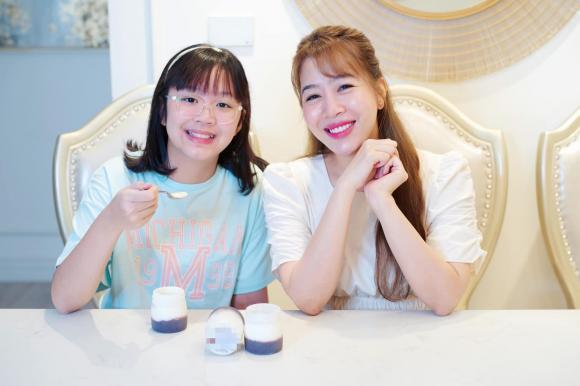 Con gái 10 tuổi cao lớn phổng phao, MC Diệp Chi lép vế đứng cạnh-2