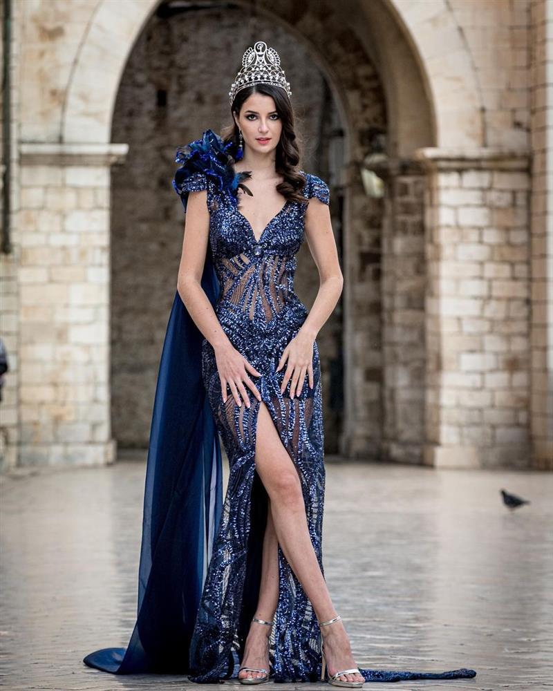 Ngắm loạt quốc phục Miss Universe, Kim Duyên liệu dễ thắng?-7