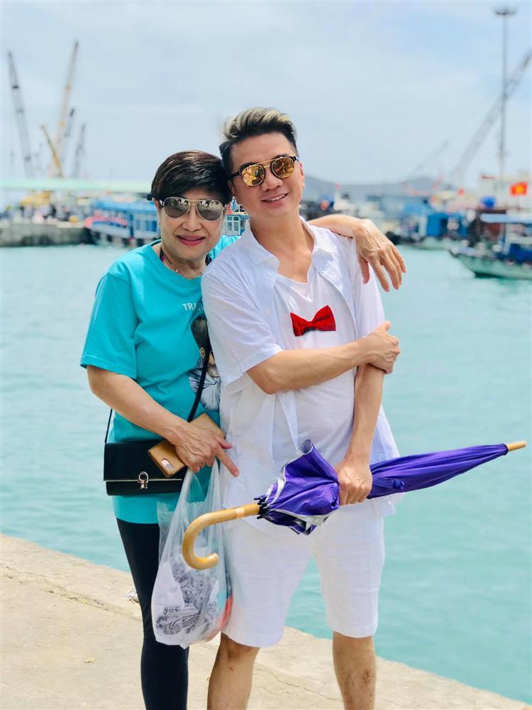 Đàm Vĩnh Hưng gặp lại vợ cũ 67 tuổi tại Mỹ, phản ứng ra sao?-5