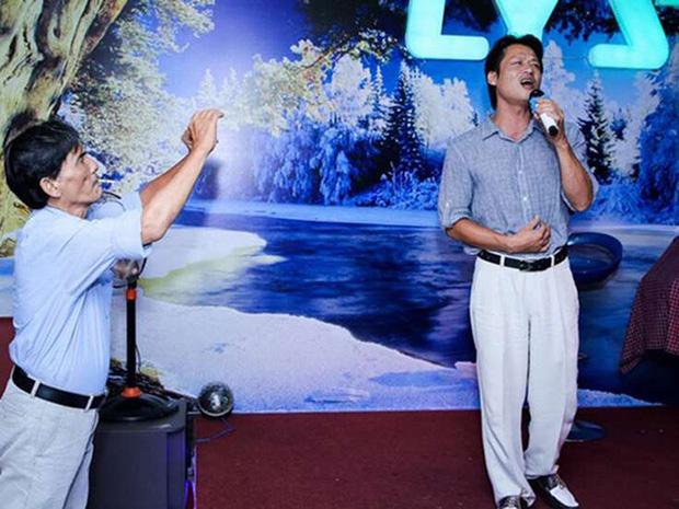 Hé lộ danh tính nam ca sĩ là con ruột nghệ sĩ Thương Tín-2