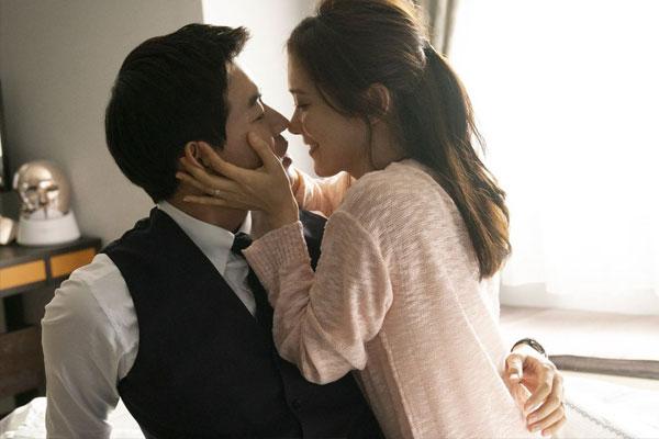 4 trò ân ái con giáp thứ 13 thường áp dụng buộc chân người tình-1