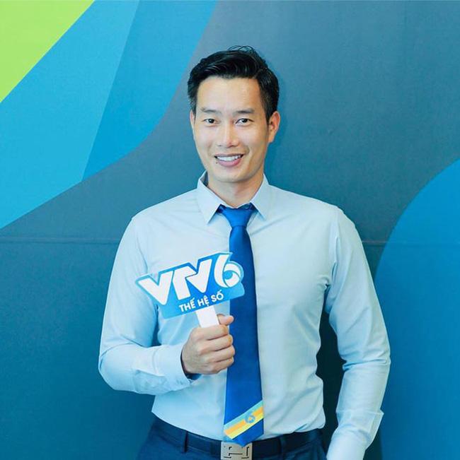 Quý tử 2 quý ông ở VTV: Học trường quốc tế, điển trai y đúc bố-1