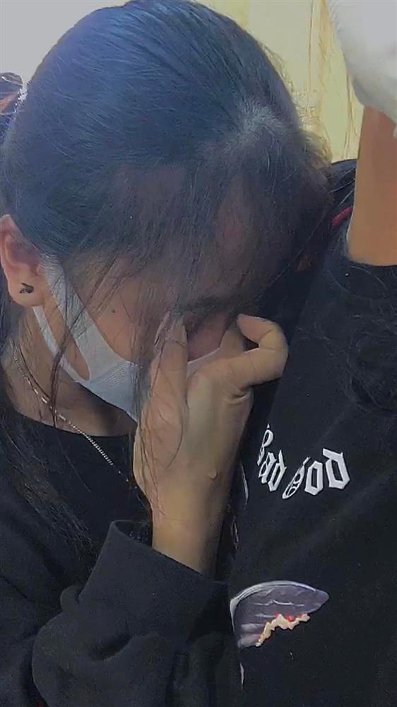 Nghìn kiểu đỡ không nổi của đám học sinh đi tiêm vaccine Covid-19-8