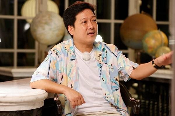 Sao nam Vbiz mặc quần short và đi dép tổ ong nhập hội... đánh golf!-10