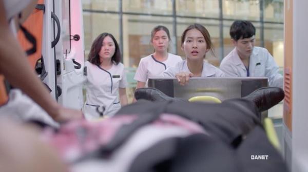 Những cảnh khóc bị ném đá rơi rụng trên phim Việt-1