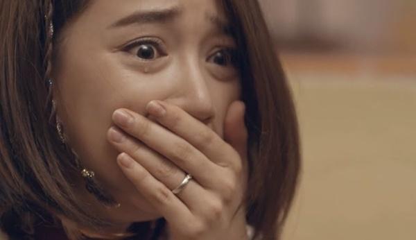 Những cảnh khóc bị ném đá rơi rụng trên phim Việt-4