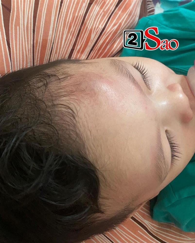 Á hậu Thanh Tú lần đầu cho 2 quý tử cùng lên sóng-2