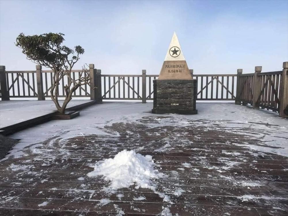 Sự thật tuyết rơi trên đỉnh Fansipan sáng nay xôn xao MXH-8