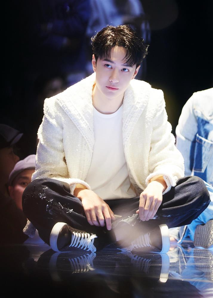 Vương Nhất Bác chiếm ưu thế khi Tiêu Chiến ngã ngựa-1