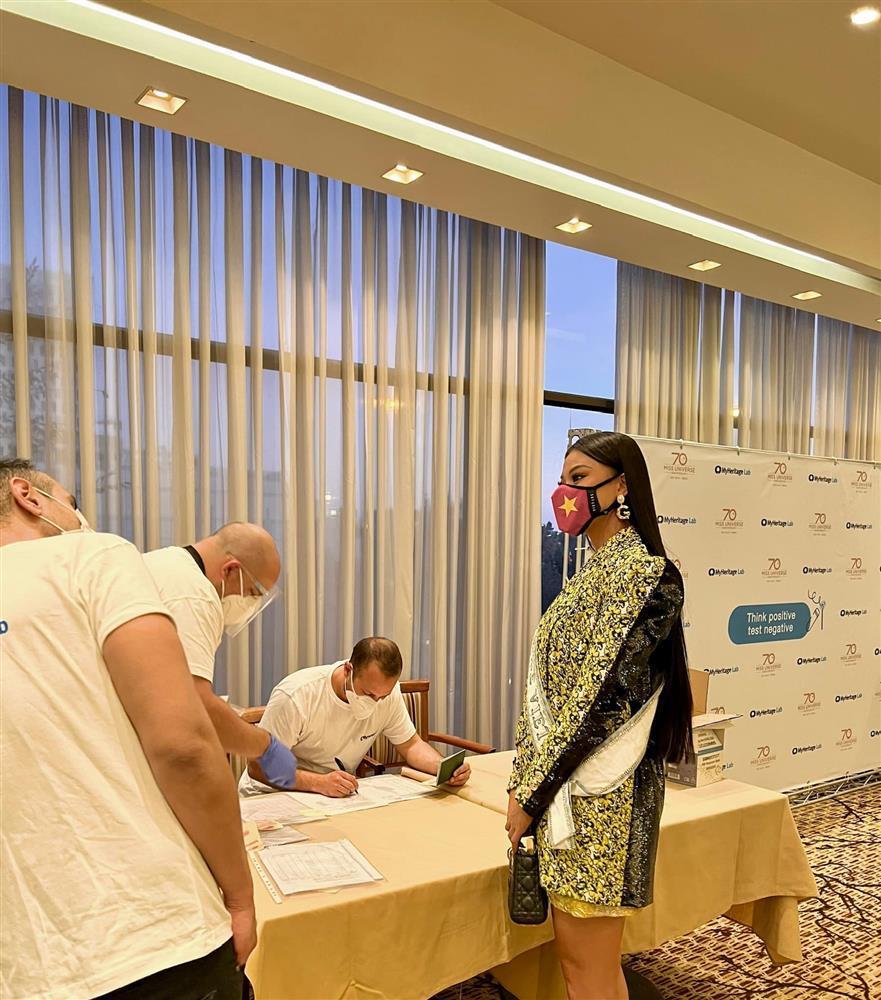 Đại diện Pháp mắc Covid-19, dân mạng lo sốt vó Kim Duyên-4