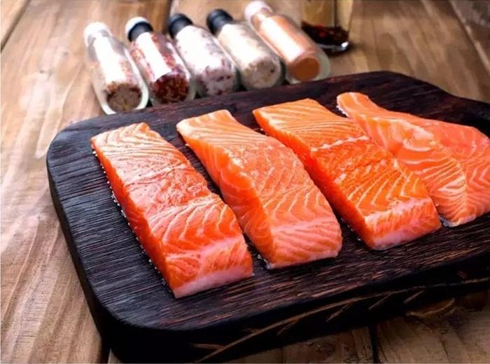 Đốm trắng trên cá hồi có gây hại không? Làm thế nào để loại bỏ?-1