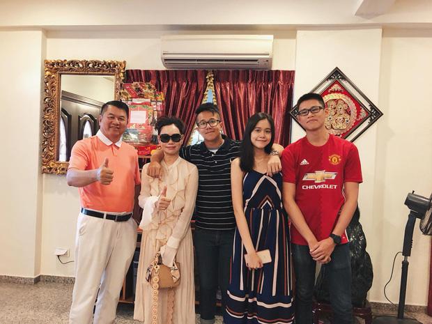 Mẹ chồng tương lai Hương Giang sở hữu toàn hàng hiệu loá mắt-4